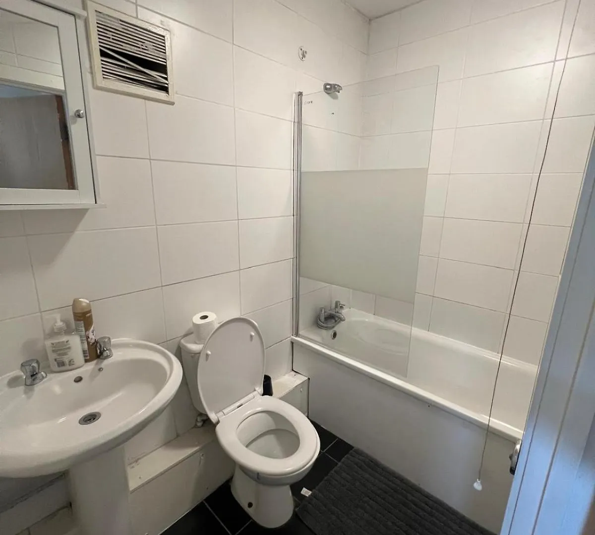 Apartment The Big 3 Bedroom London House 2 Bathrooms United Kingdom